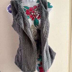 Faded Glory Women's Gray Textured Cardigan Vest